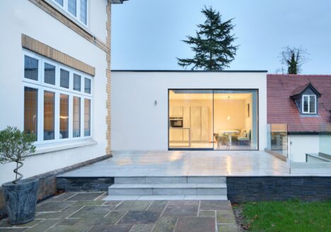 Simon Foote Architects Derby Large glazed modern extension to family home